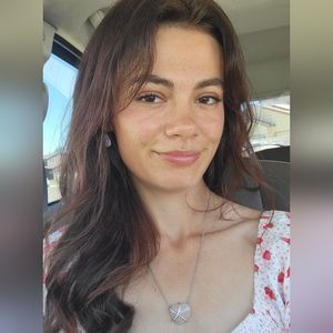 Meet your Posher, Kenzie